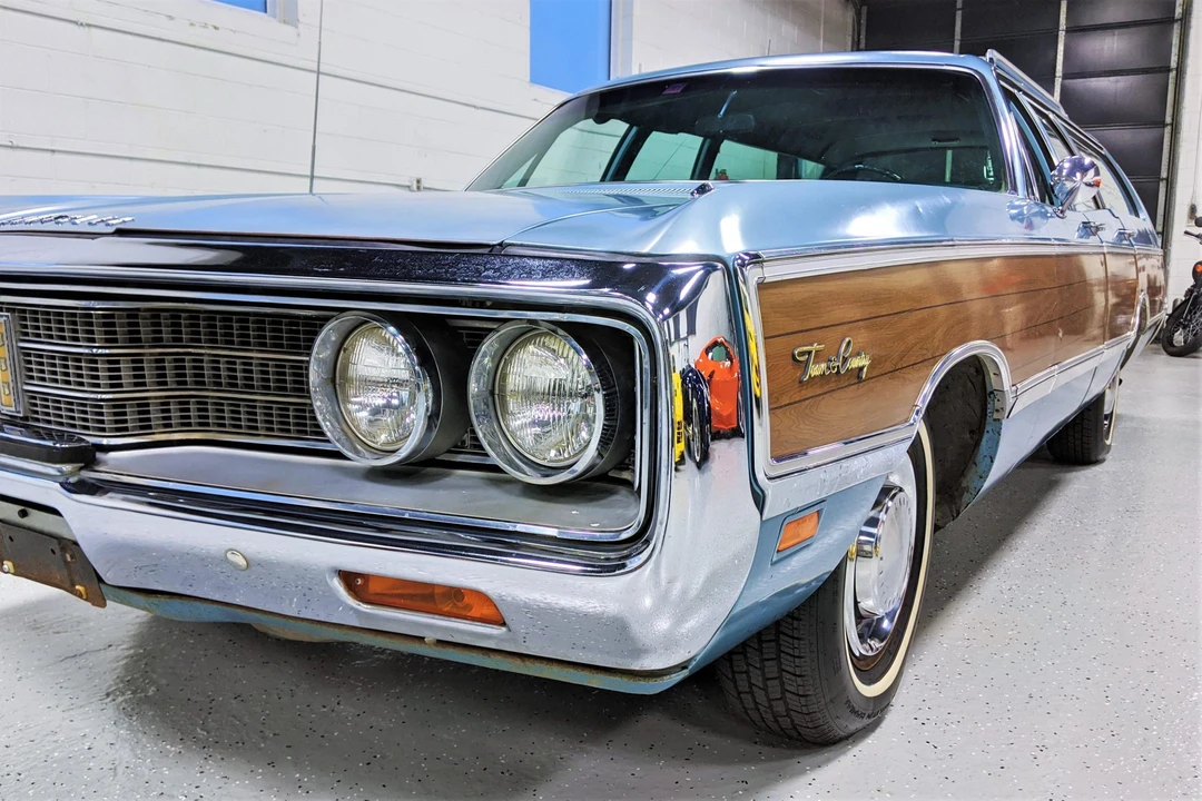 1969 Chrysler Town & Country - Image 24 of 31