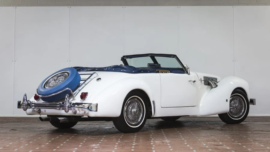 1969 Cord - Image 3 of 12