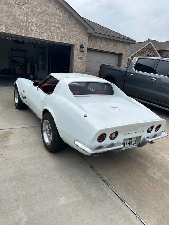 1969 Chevrolet Corvette C3 - Image 2 of 10