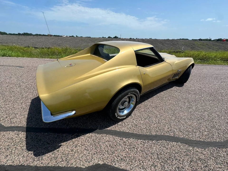 1969 Chevrolet Corvette C3 - Image 8 of 24