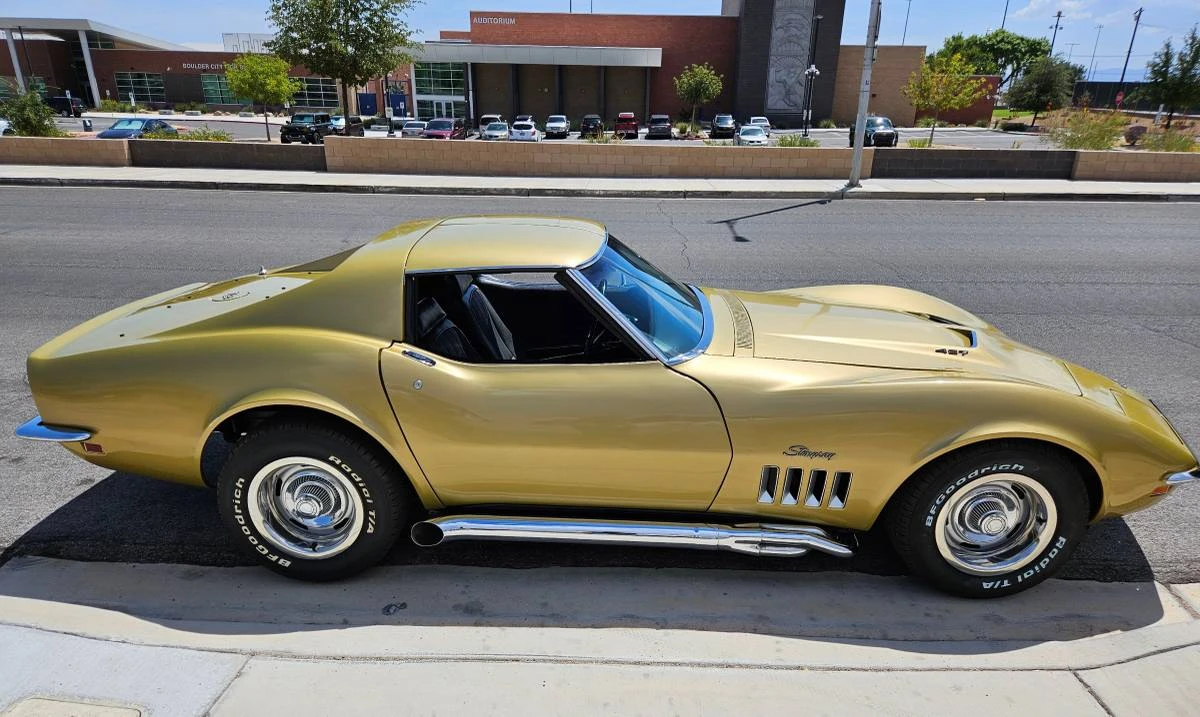 1969 Chevrolet Corvette C3 427 & 454 - Image 2 of 24
