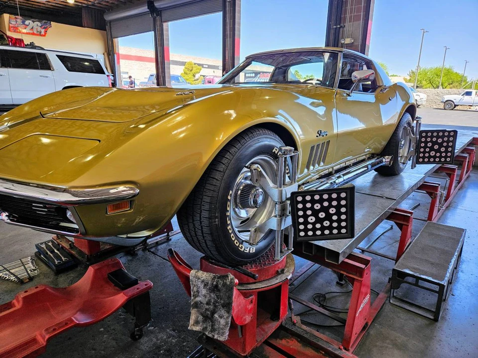 1969 Chevrolet Corvette C3 427 & 454 - Image 11 of 24