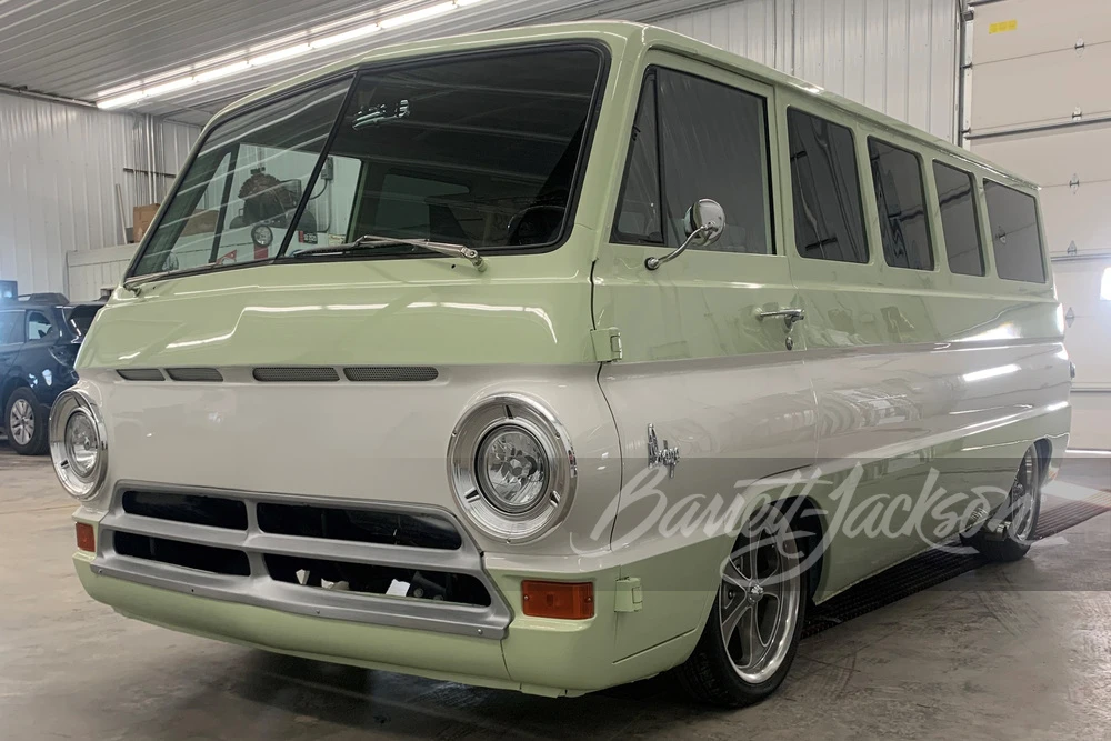 1969 Dodge A100 - Image 10 of 15