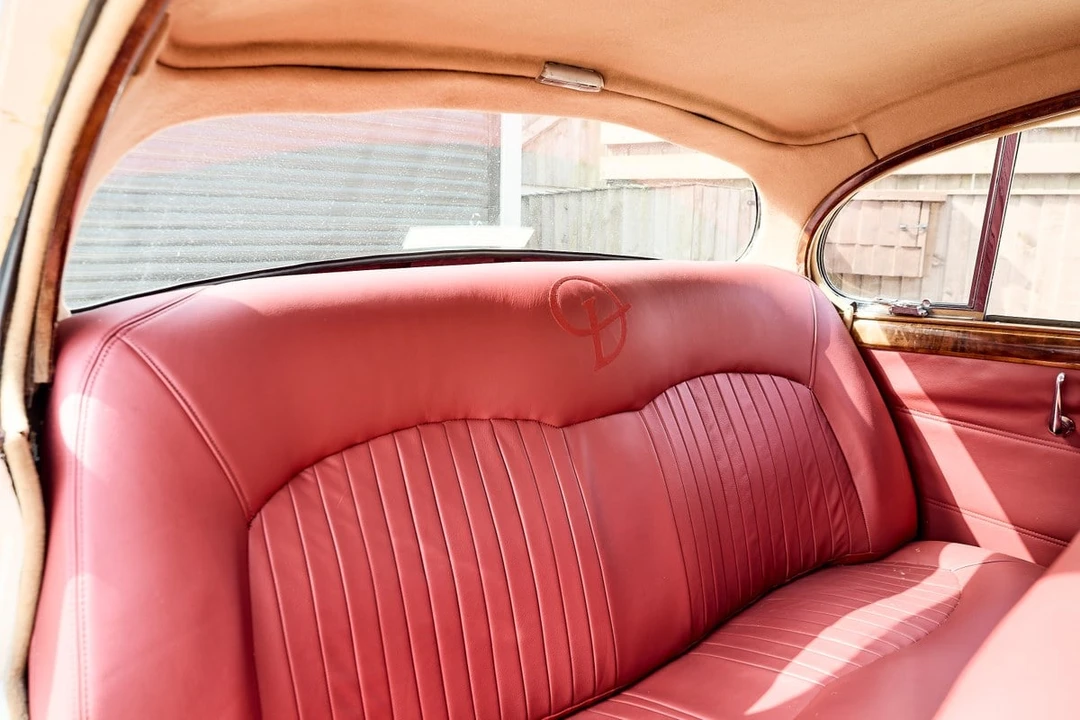 1969 Daimler - Image 24 of 30