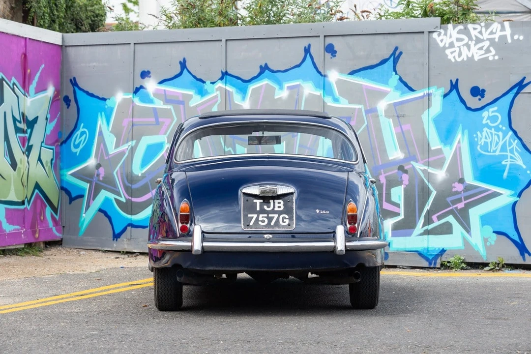 1969 Daimler - Image 11 of 30