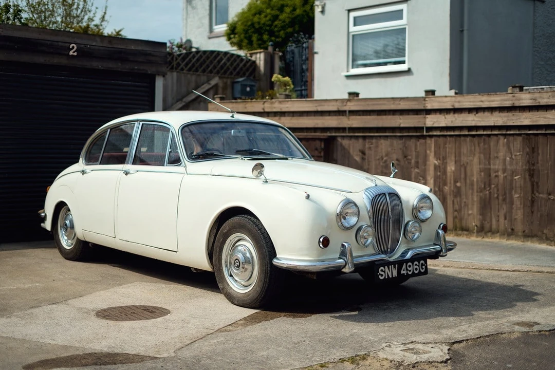1969 Daimler SP250 - Image 5 of 30