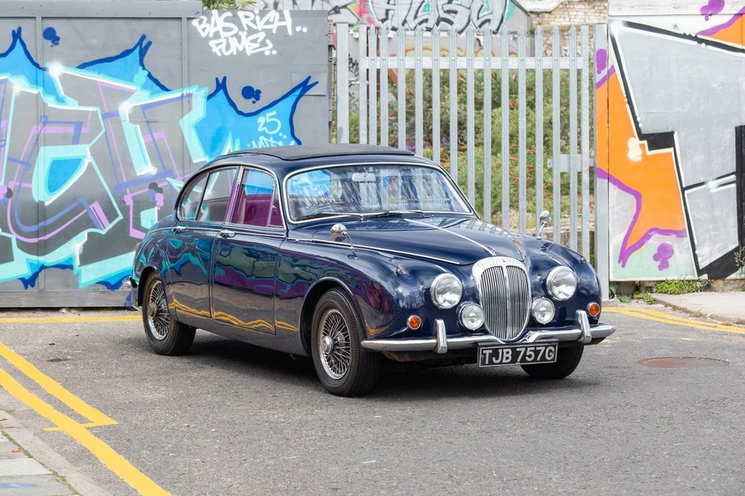 1969 Daimler - Image 3 of 30