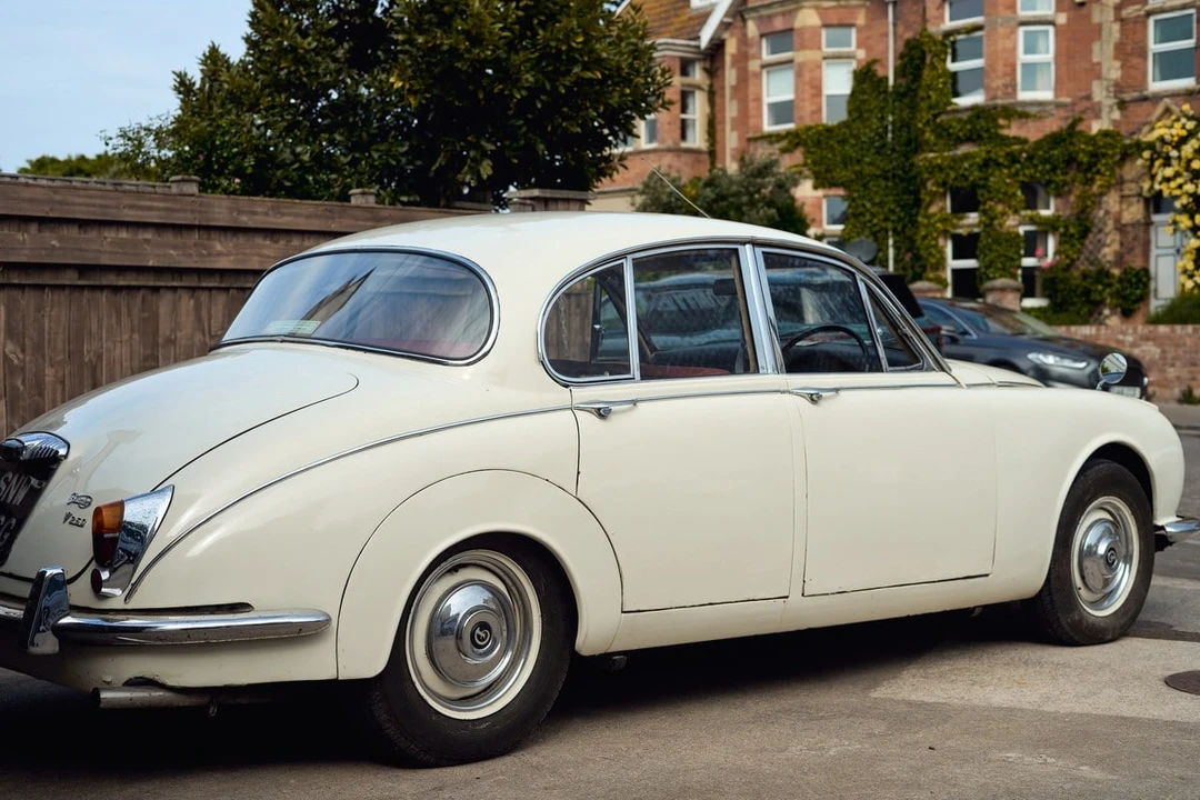 1969 Daimler SP250 - Image 19 of 30