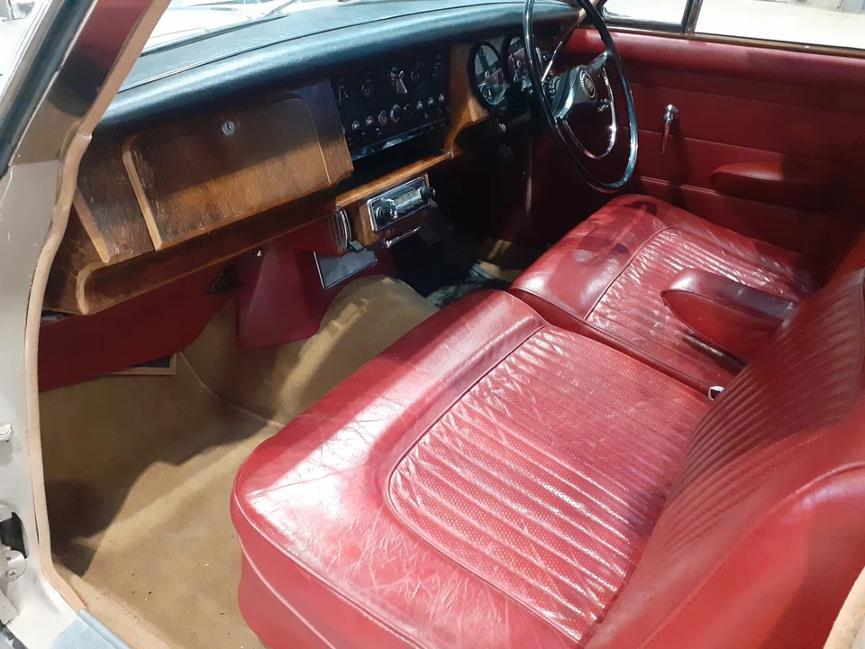 1969 Daimler - Image 17 of 30