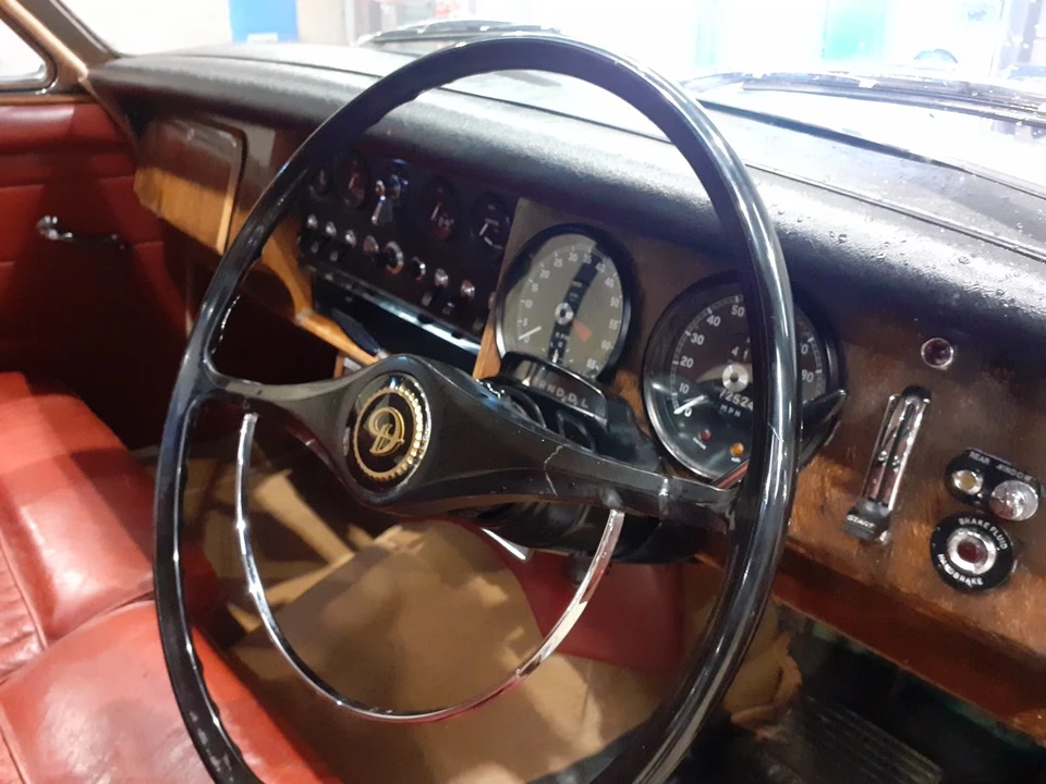 1969 Daimler - Image 16 of 30