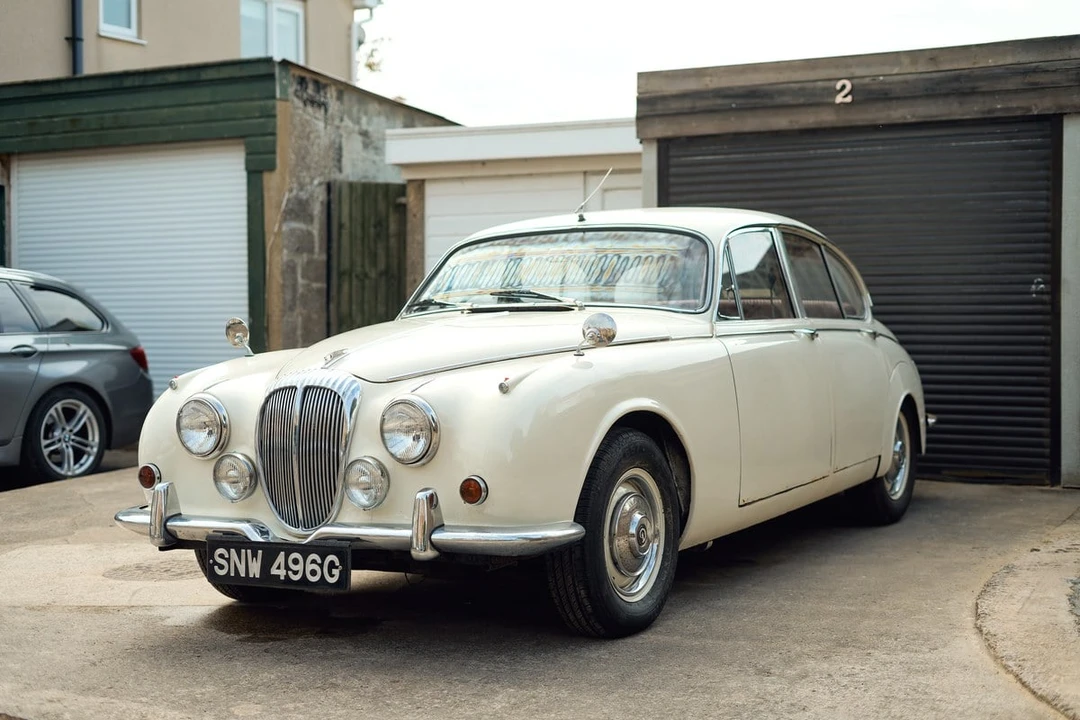 1969 Daimler SP250 - Image 11 of 30