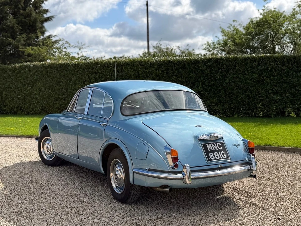1969 Daimler - Image 6 of 30
