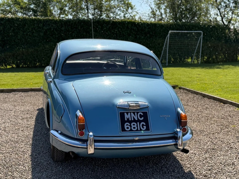 1969 Daimler - Image 18 of 30