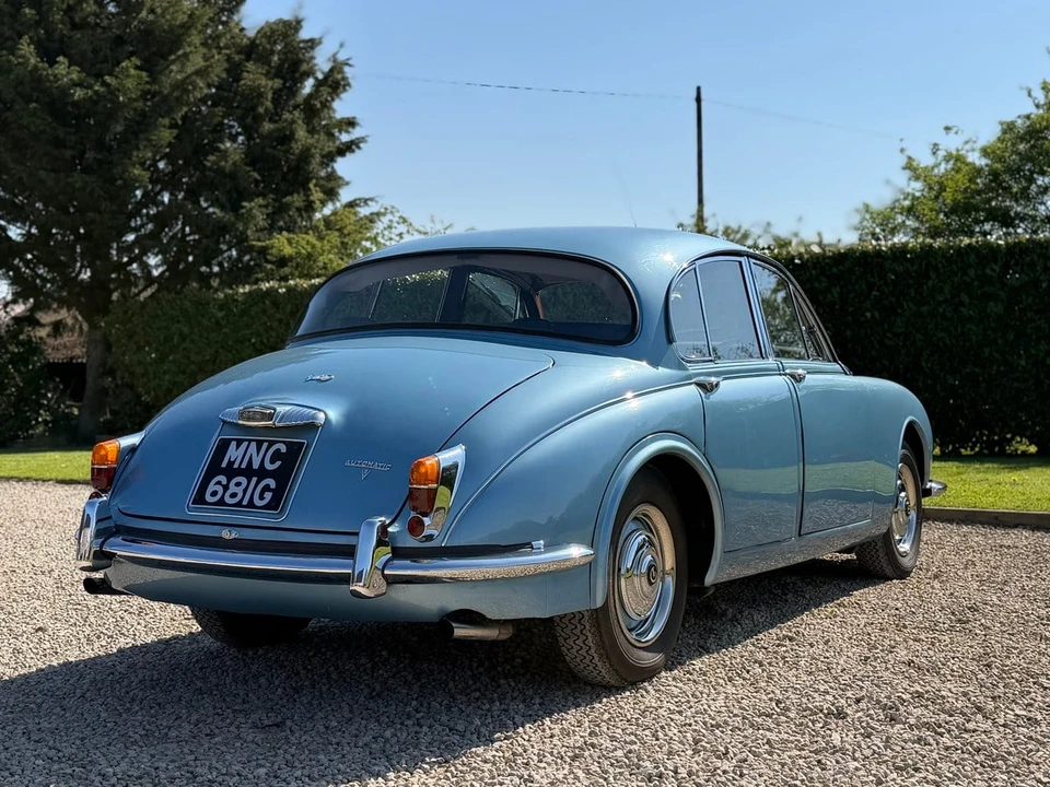1969 Daimler - Image 21 of 30