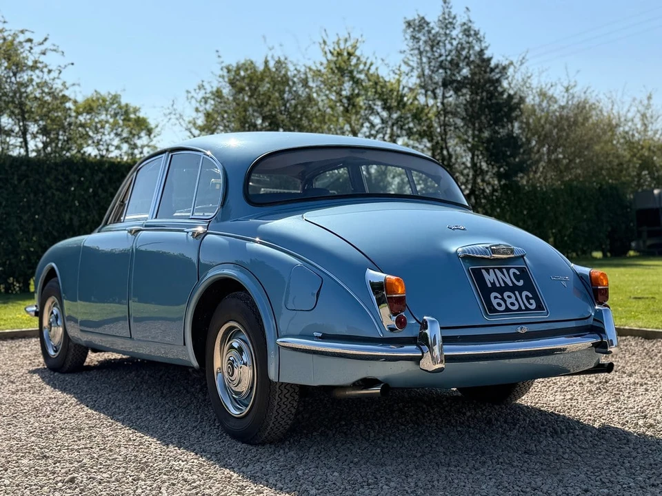 1969 Daimler - Image 23 of 30