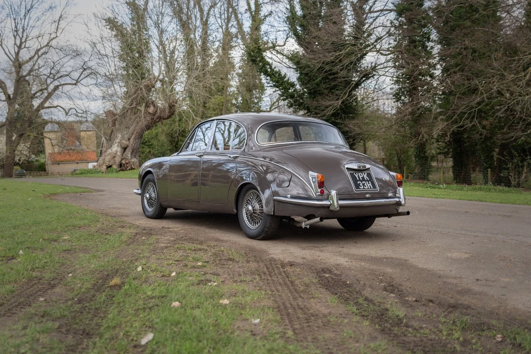 1969 Daimler - Image 10 of 30