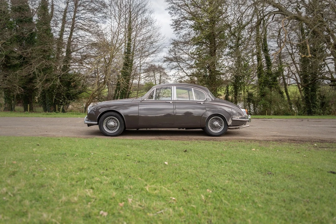 1969 Daimler - Image 13 of 30