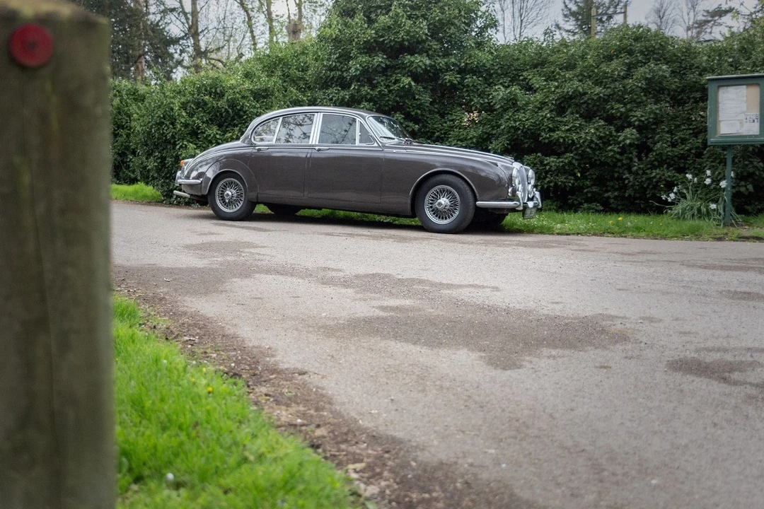 1969 Daimler - Image 17 of 30