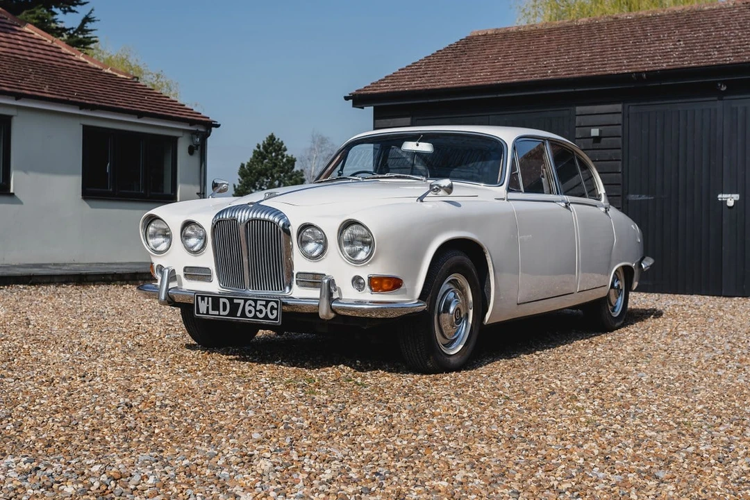 1969 Daimler - Image 4 of 30