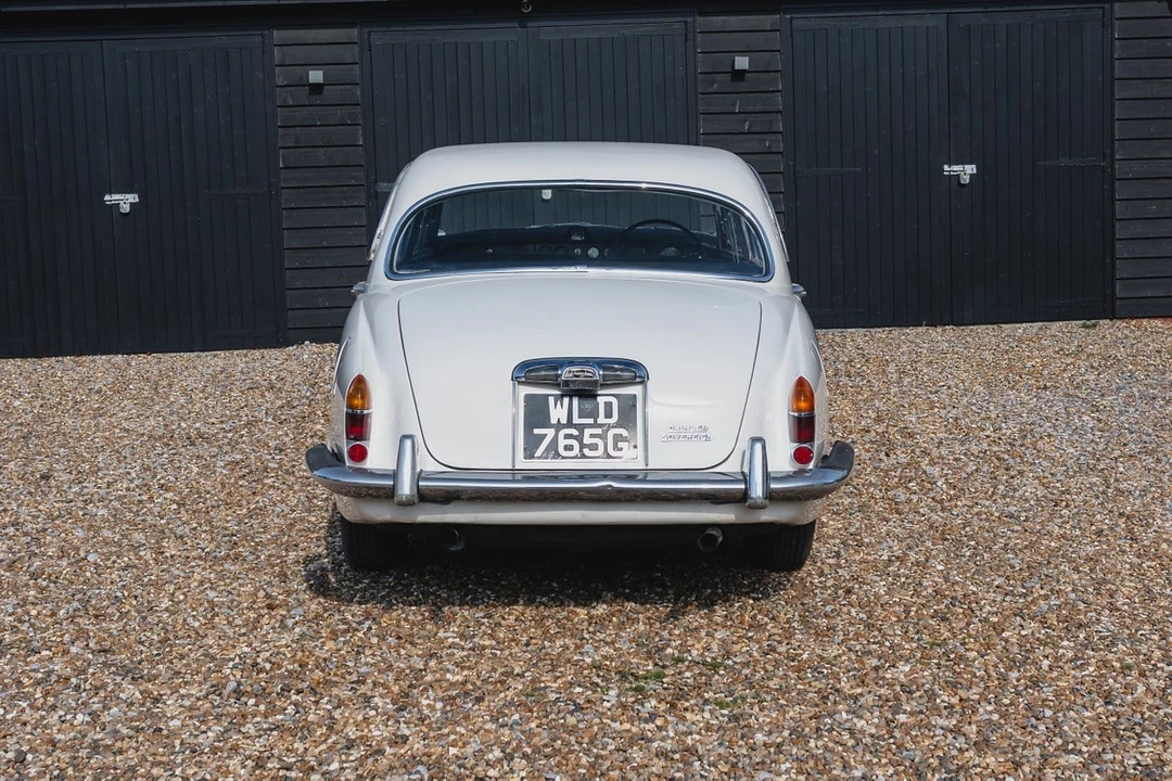 1969 Daimler - Image 7 of 30