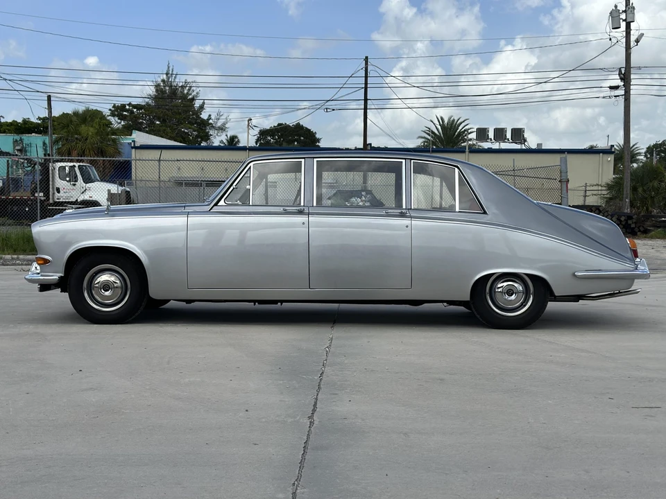 1969 Daimler - Image 26 of 31