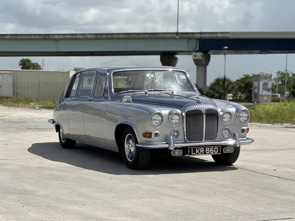 1969 Daimler - Image 13 of 31