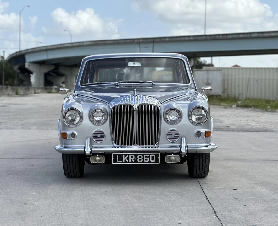 1969 Daimler - Image 19 of 31