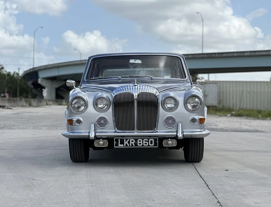 1969 Daimler - Image 18 of 31