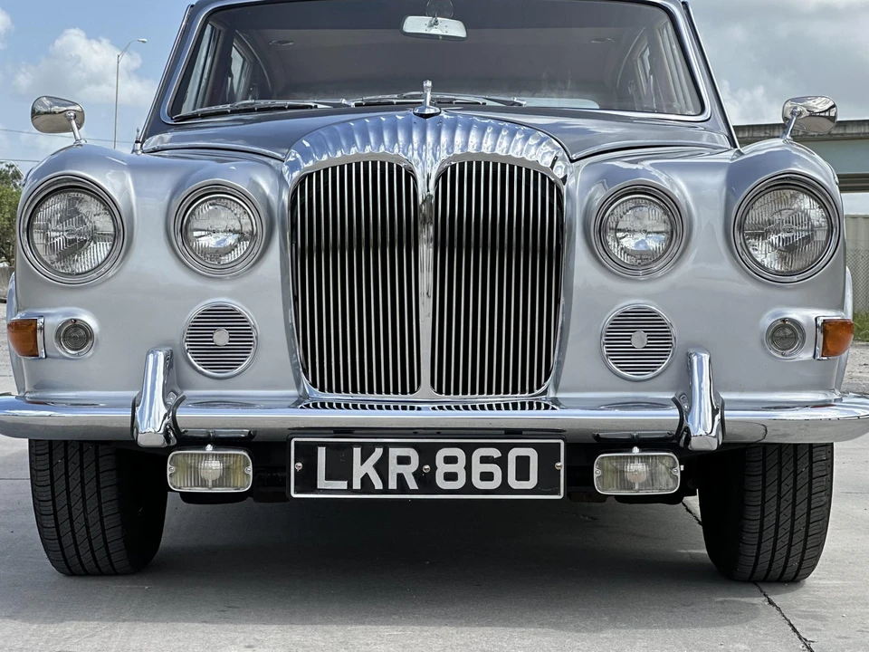 1969 Daimler - Image 21 of 31