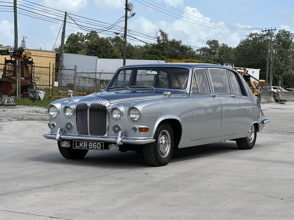 1969 Daimler - Image 25 of 31