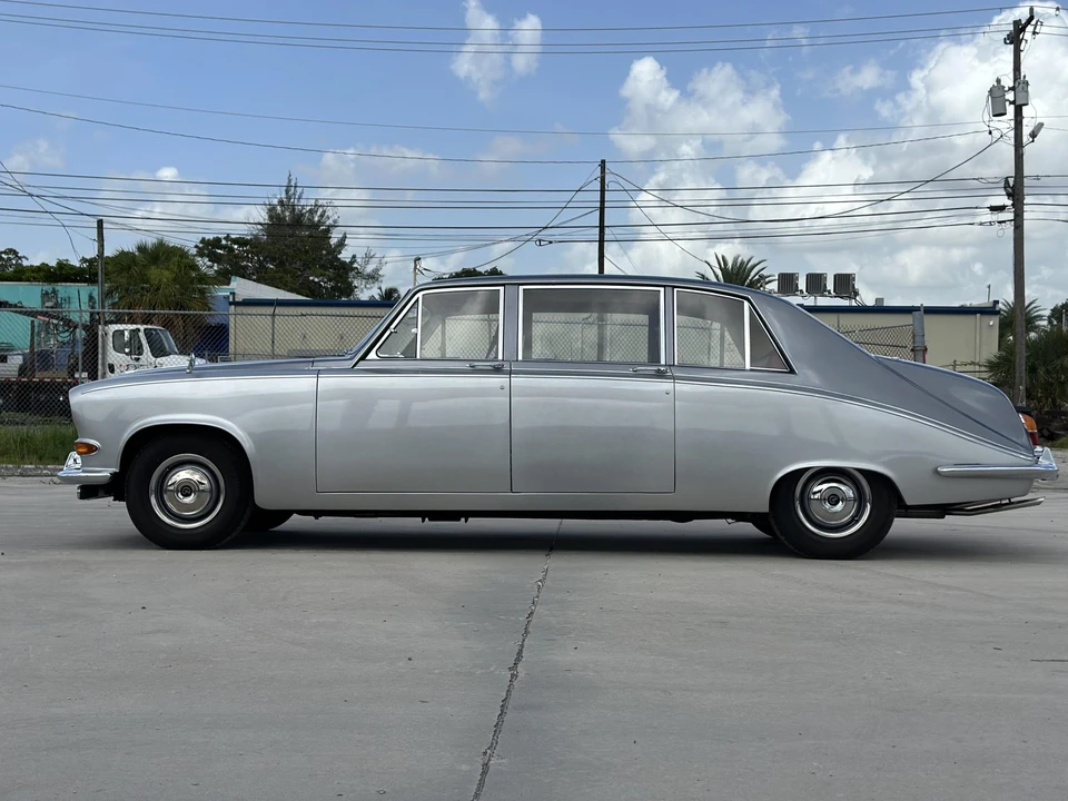 1969 Daimler - Image 27 of 31