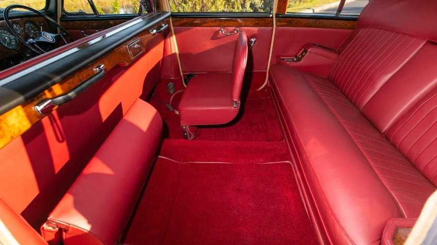 1969 Daimler - Image 11 of 16
