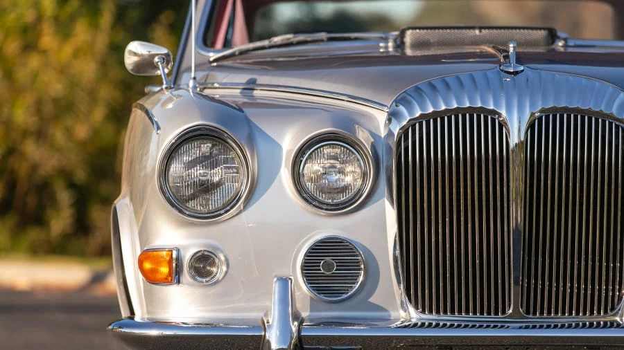 1969 Daimler - Image 7 of 16