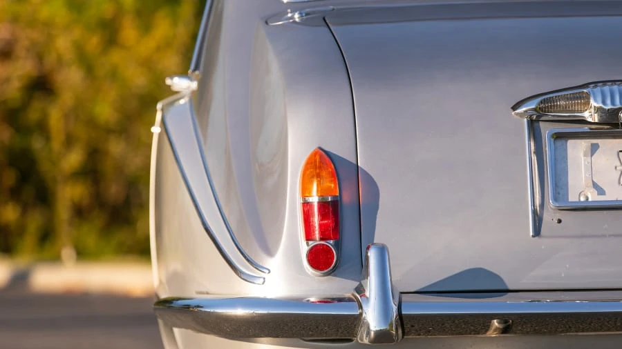 1969 Daimler - Image 8 of 16