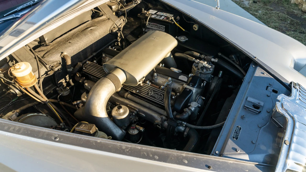 1969 Daimler - Image 6 of 18