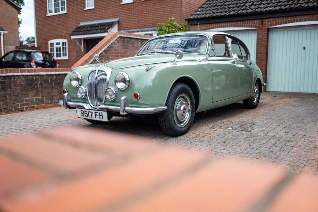 1969 Daimler SP250 - Image 11 of 30