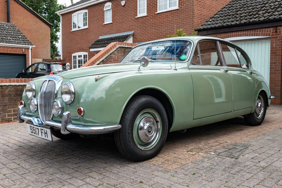 1969 Daimler SP250 - Image 7 of 30