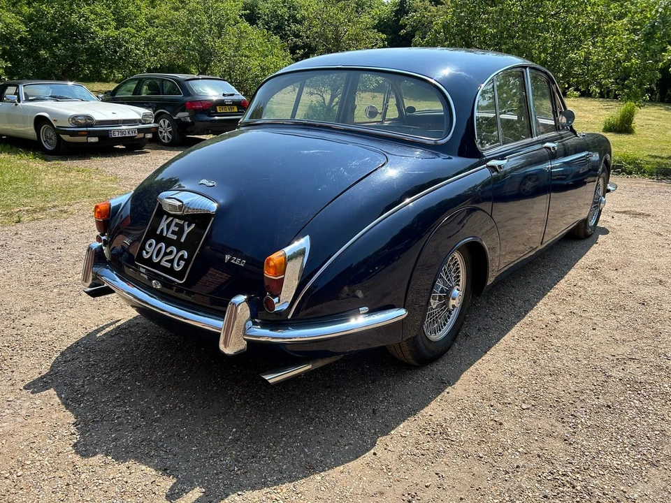 1969 Daimler - Image 22 of 30