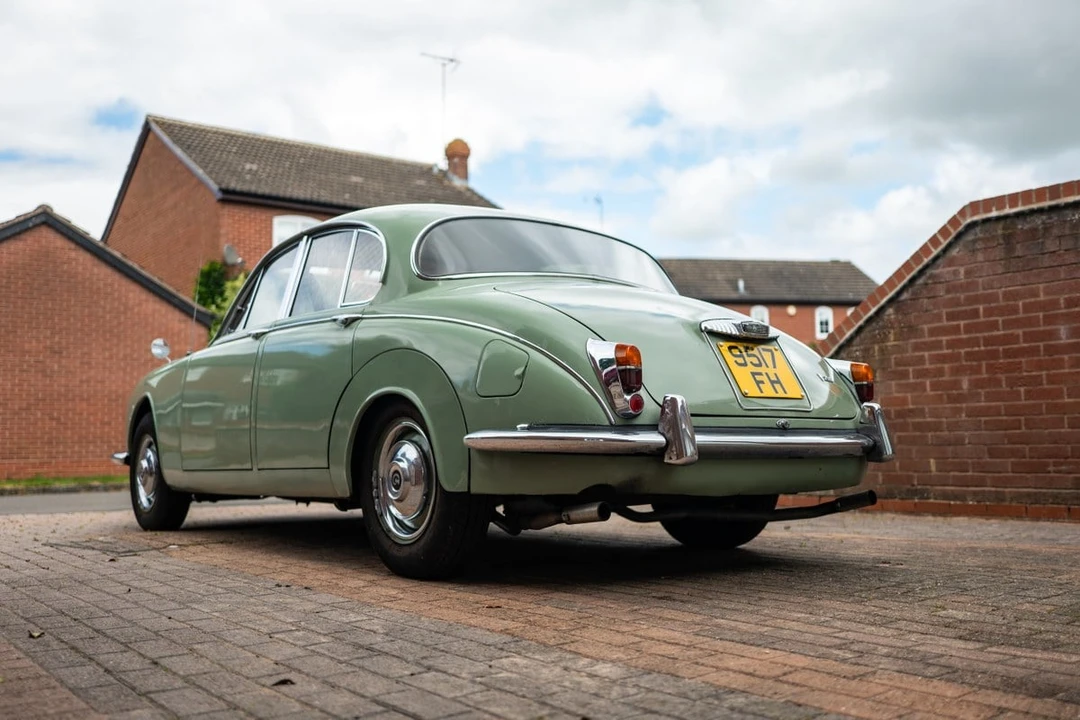 1969 Daimler SP250 - Image 17 of 30