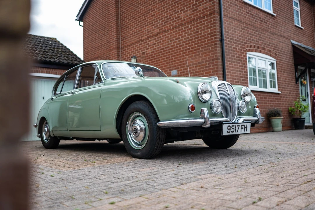 1969 Daimler SP250 - Image 14 of 30