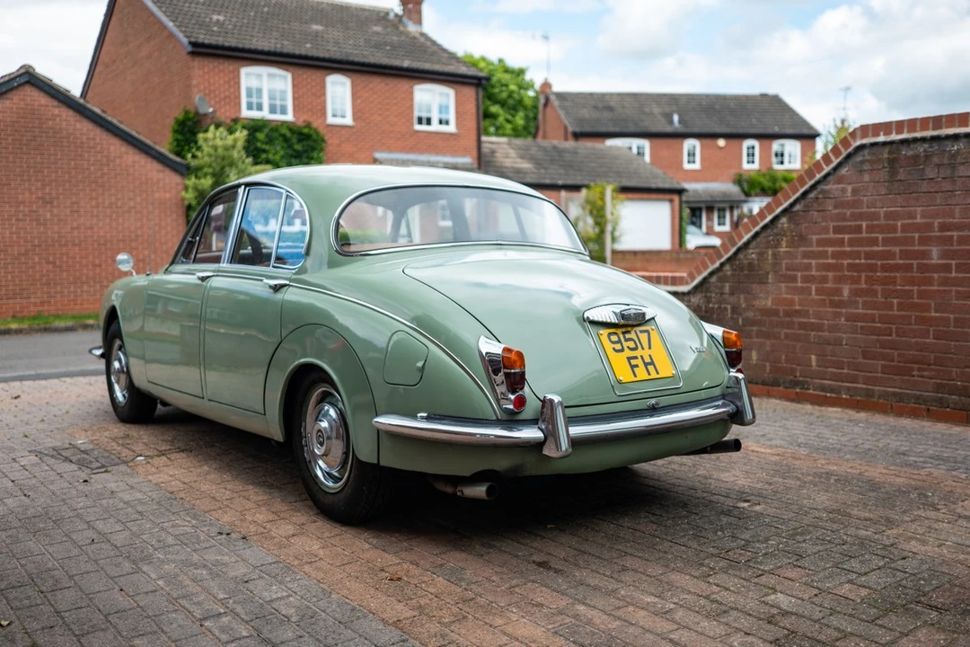 1969 Daimler SP250 - Image 18 of 30
