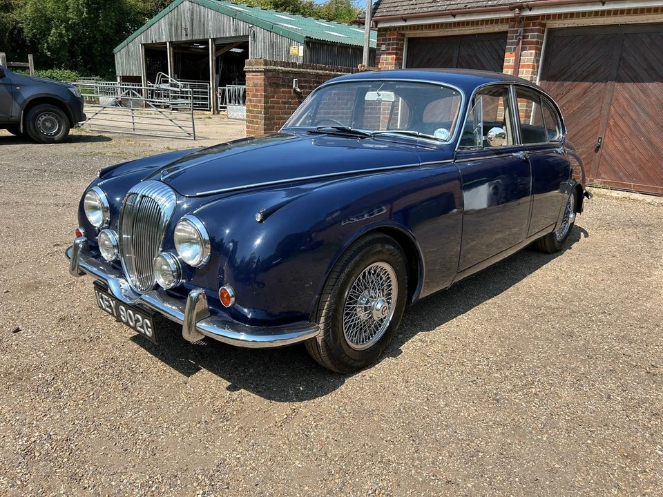 1969 Daimler - Image 21 of 30