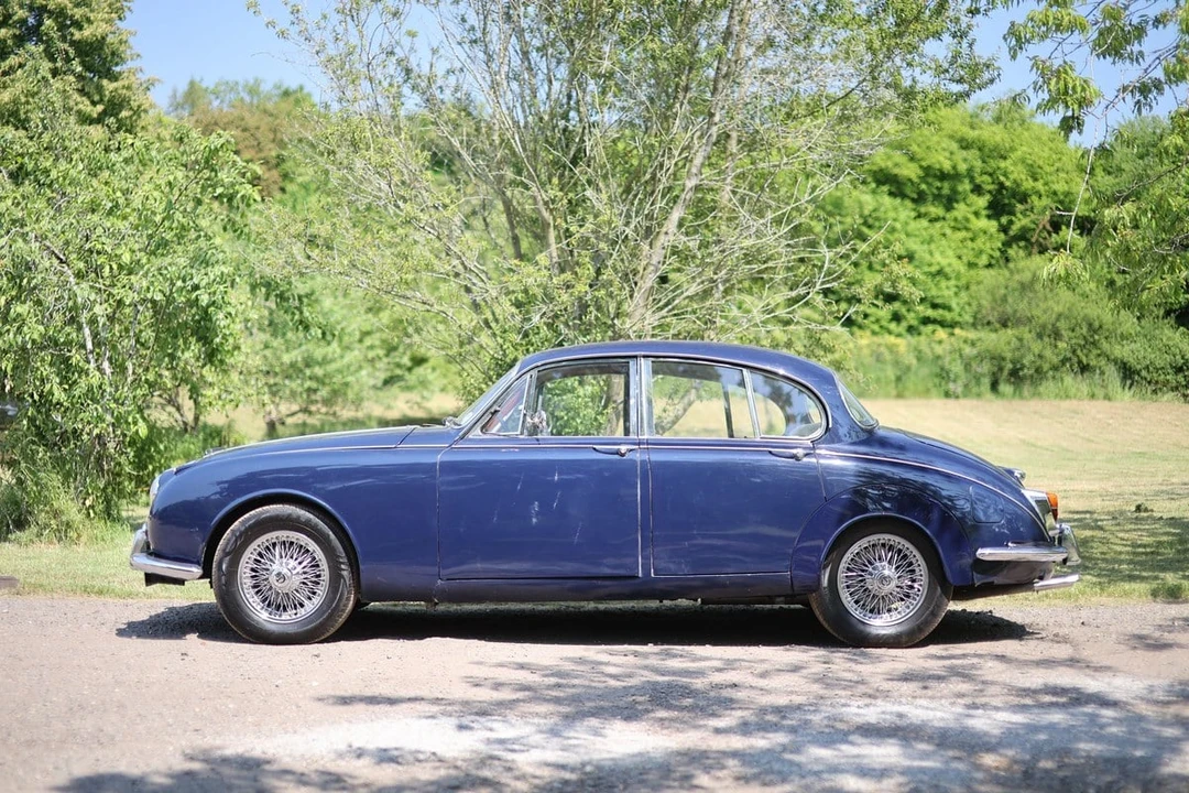1969 Daimler - Image 17 of 30