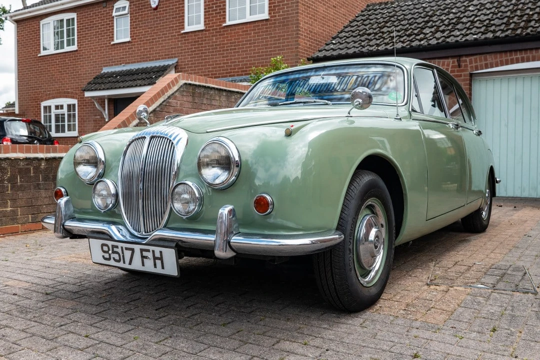 1969 Daimler SP250 - Image 6 of 30