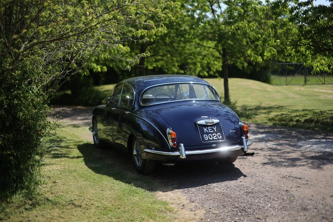 1969 Daimler - Image 12 of 30