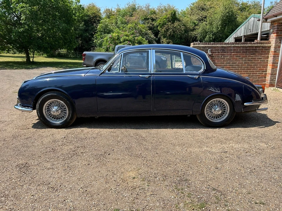 1969 Daimler - Image 15 of 30