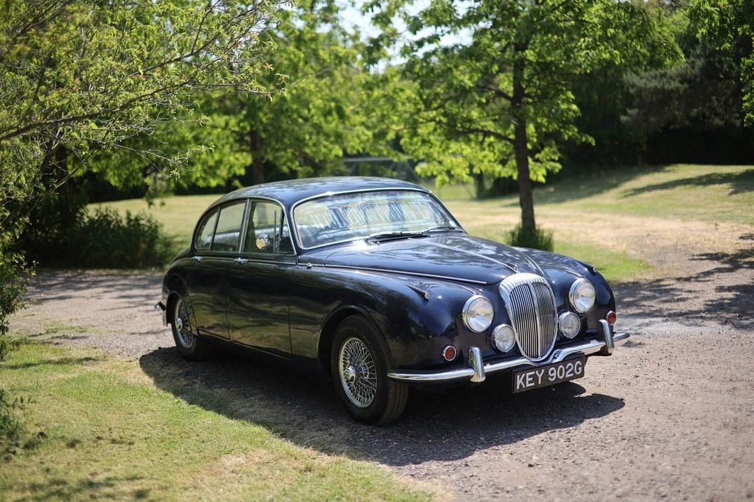1969 Daimler - Image 4 of 30