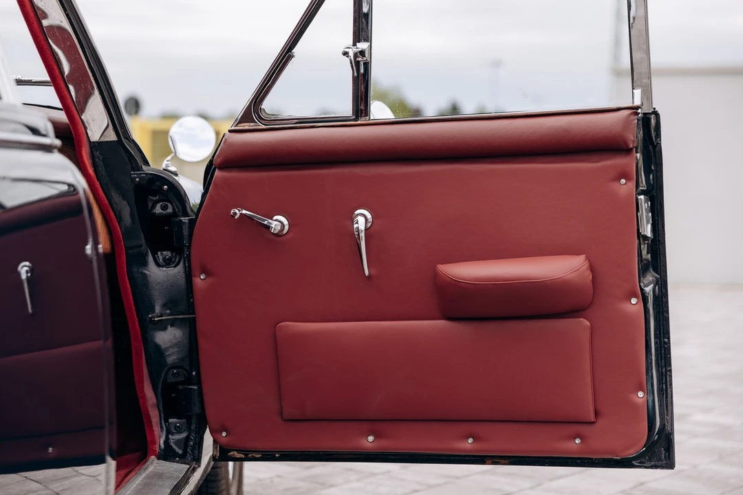 1969 Daimler - Image 26 of 30
