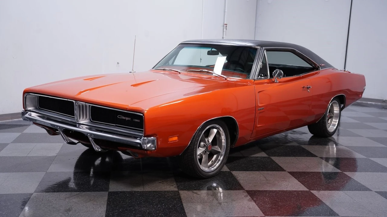 1969 Dodge Charger Hemi 2nd Gen - Image 6 of 12