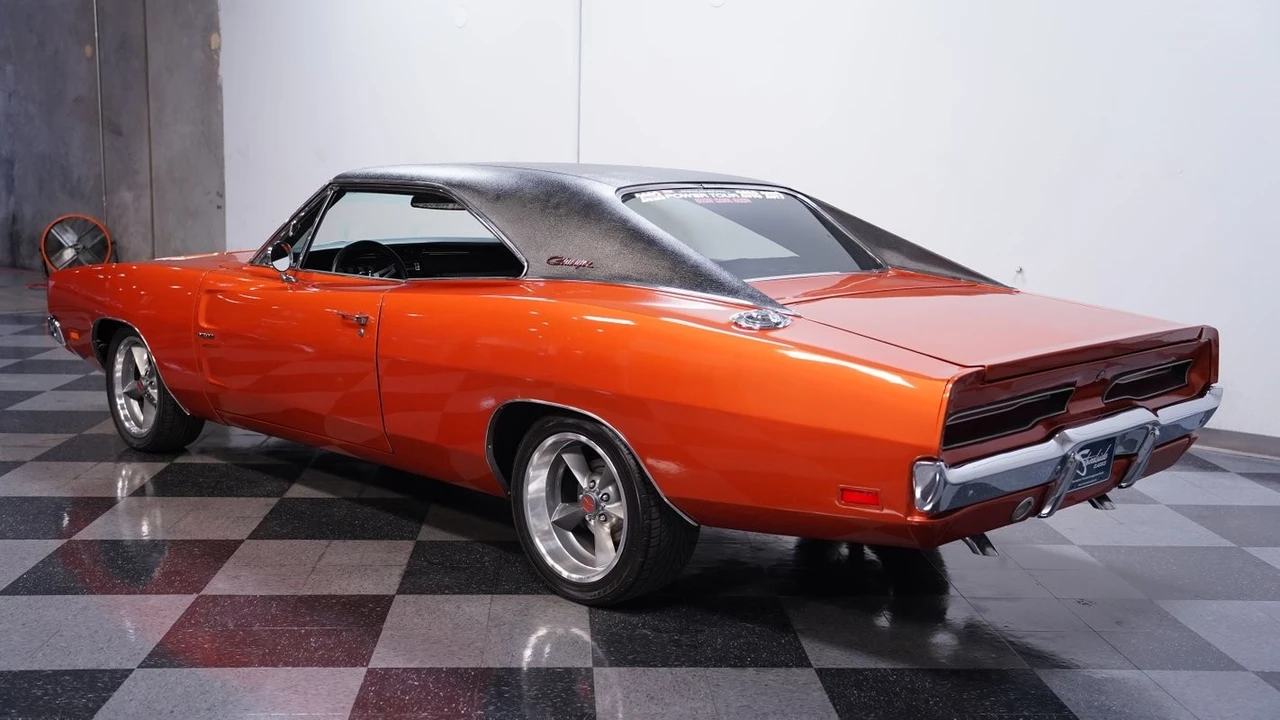1969 Dodge Charger Hemi 2nd Gen - Image 8 of 12